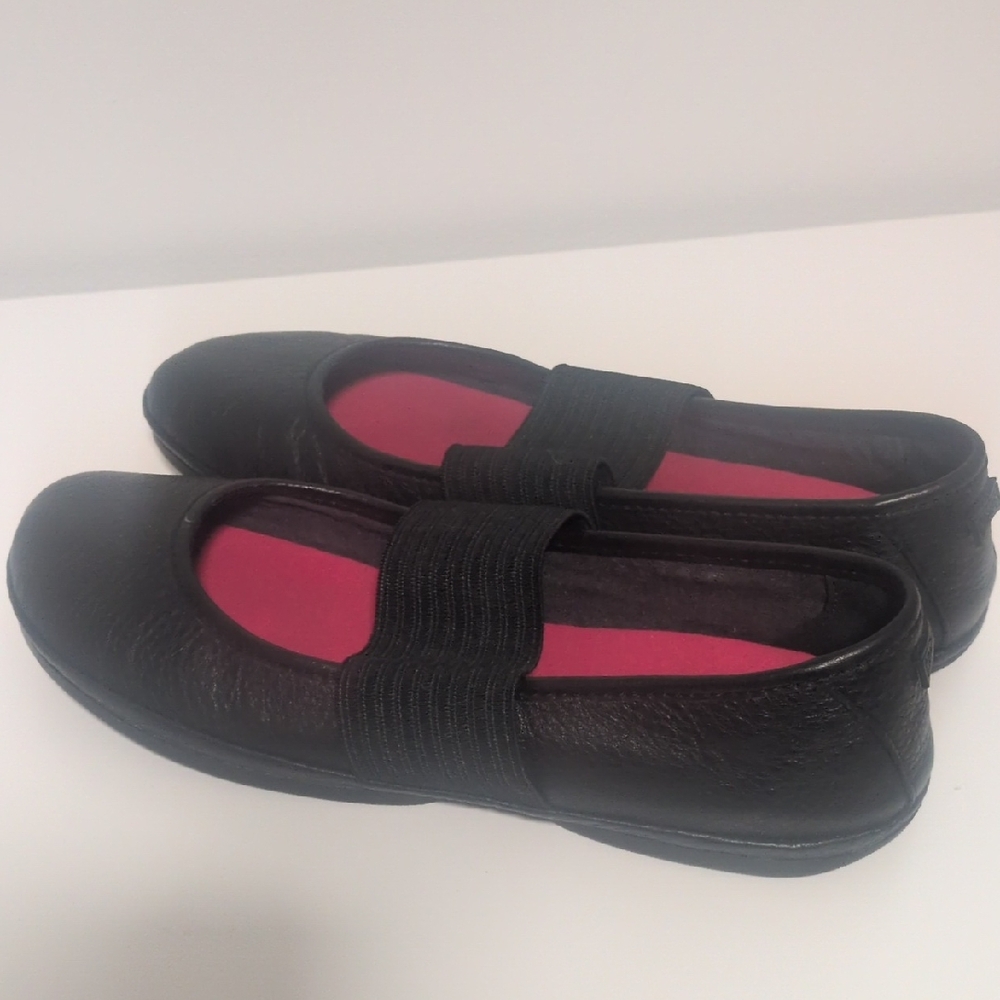 Camper Black Women's Right Nina Ballet Flats